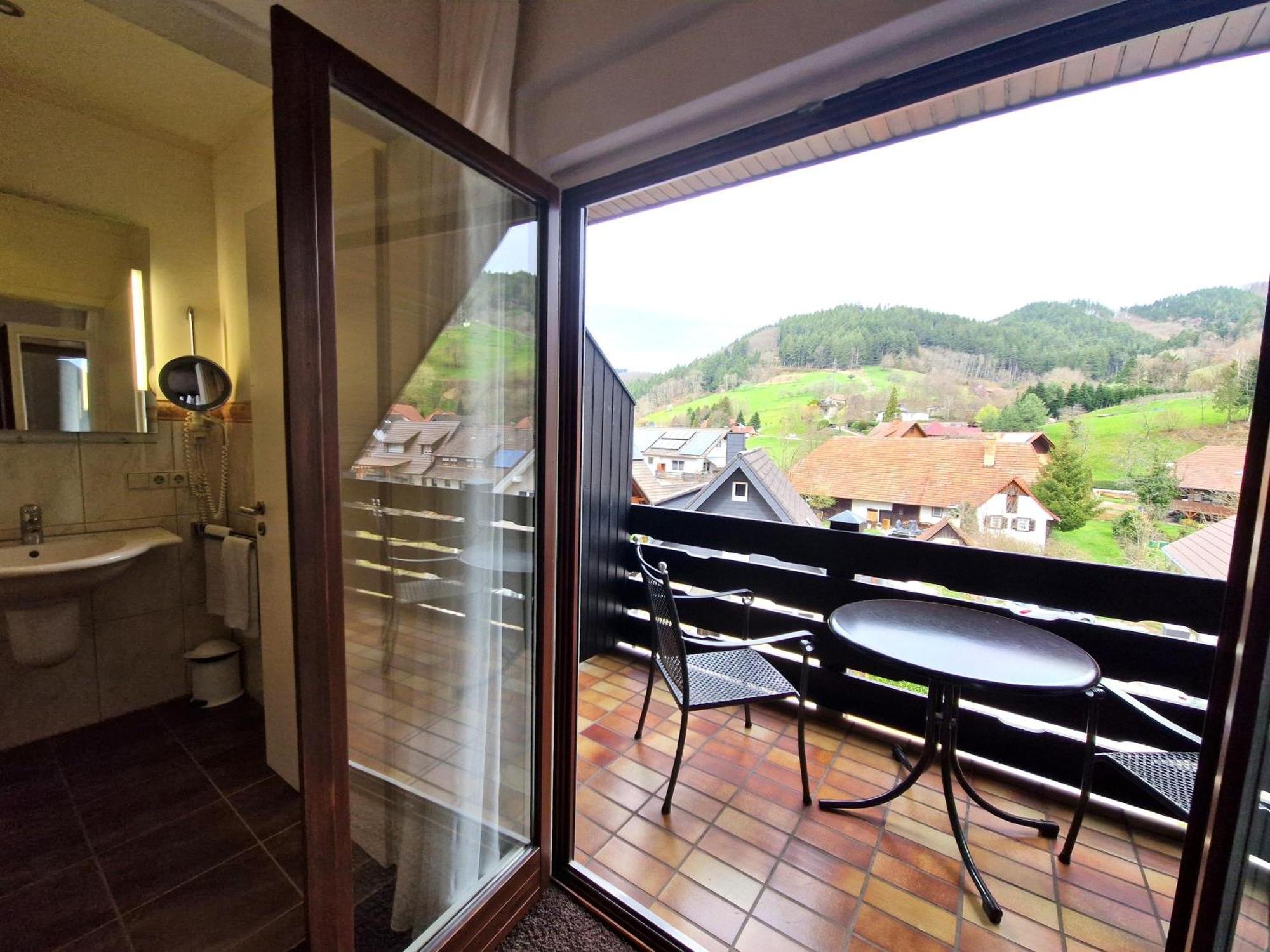 Mosers Blume Relax & Genuss Hotel Haslach im Kinzigtal Exterior foto